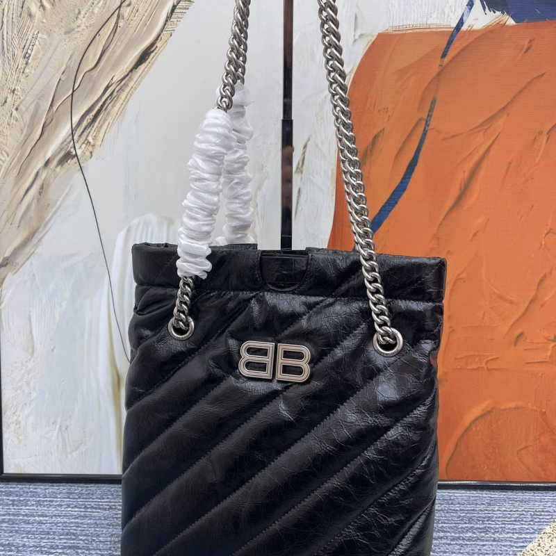 Ba*len*cia*ga shopping bags
